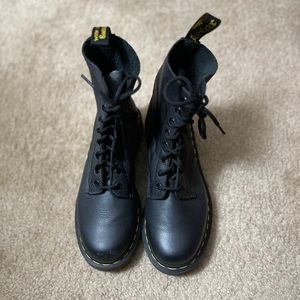Dr. Martens 1460 Women's Pascal Virginia Leather Boots
